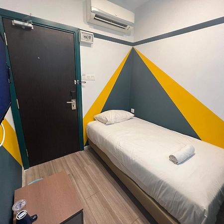 Smile Hotel Subang Airport Shah Alam Bagian luar foto